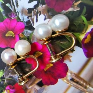 Dainty cute cultured pearl Stamped 12k Gf. White pearls in gold tone.